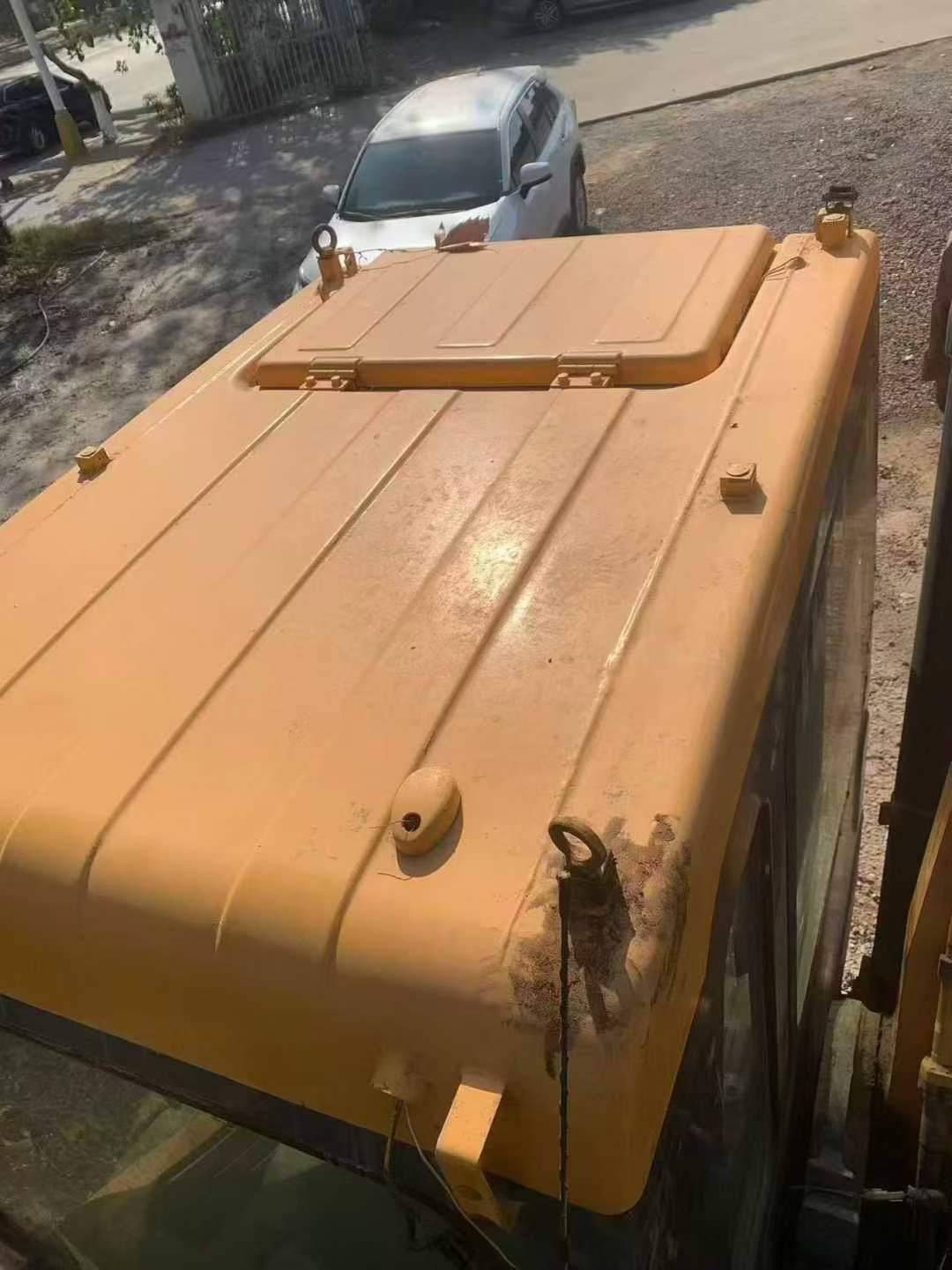 Used Hyundai R215VS Excavator 2016 Model / 2