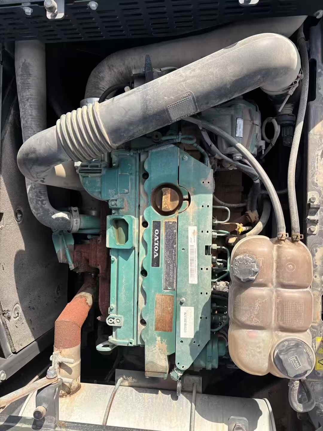 Used Volvo EC200 Excavator 2020 Model / 7