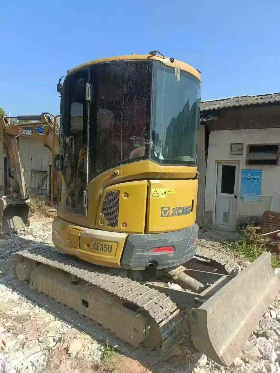 Used XCMG XE35U Excavator 2021 Model / 8