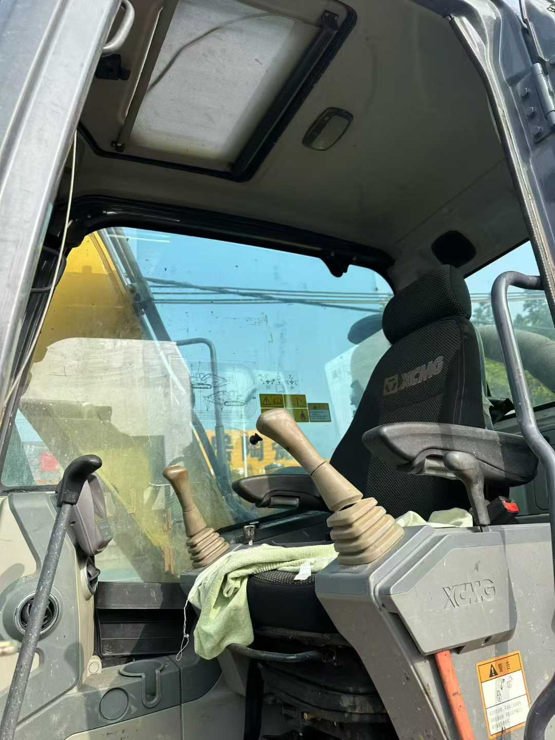 Used XCMG XE135GA Excavator 2019 Model / 4