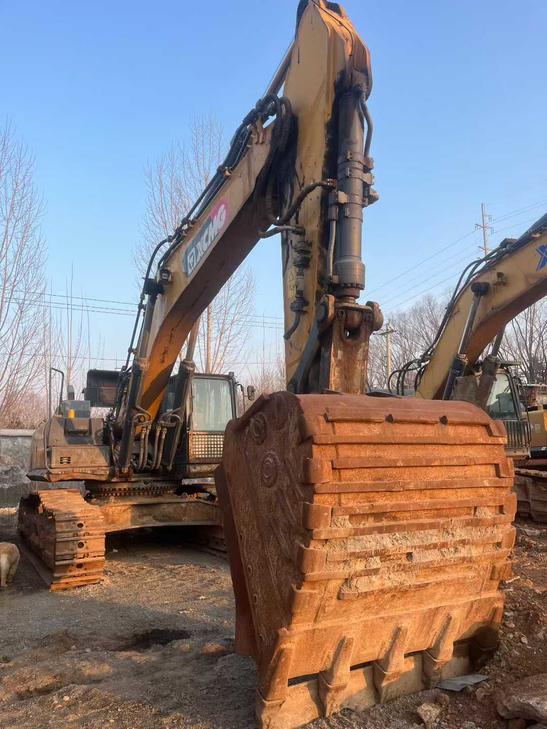 Buy XCMG XE490D Used Excavator / 1