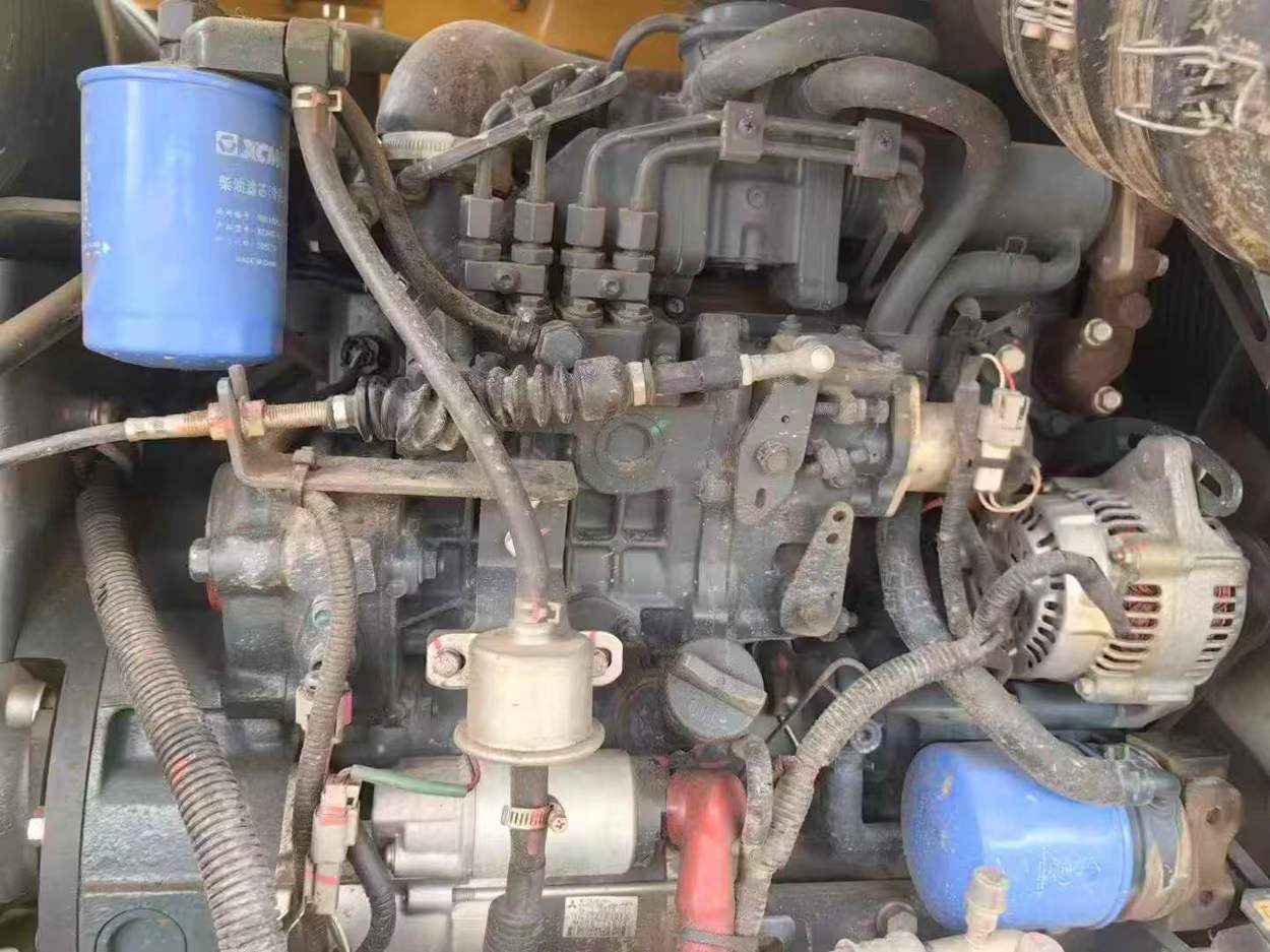 Used XCMG XE75DA Excavator 2021 Model / 4