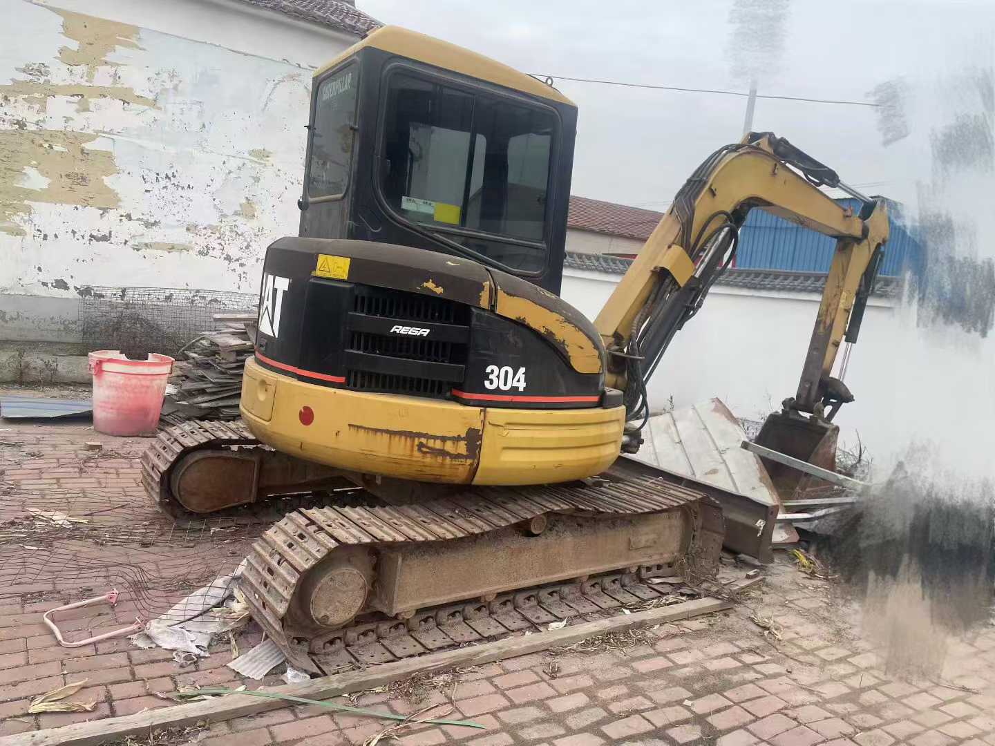 Used Caterpillar 304ECR Excavator 2016 Model / 3