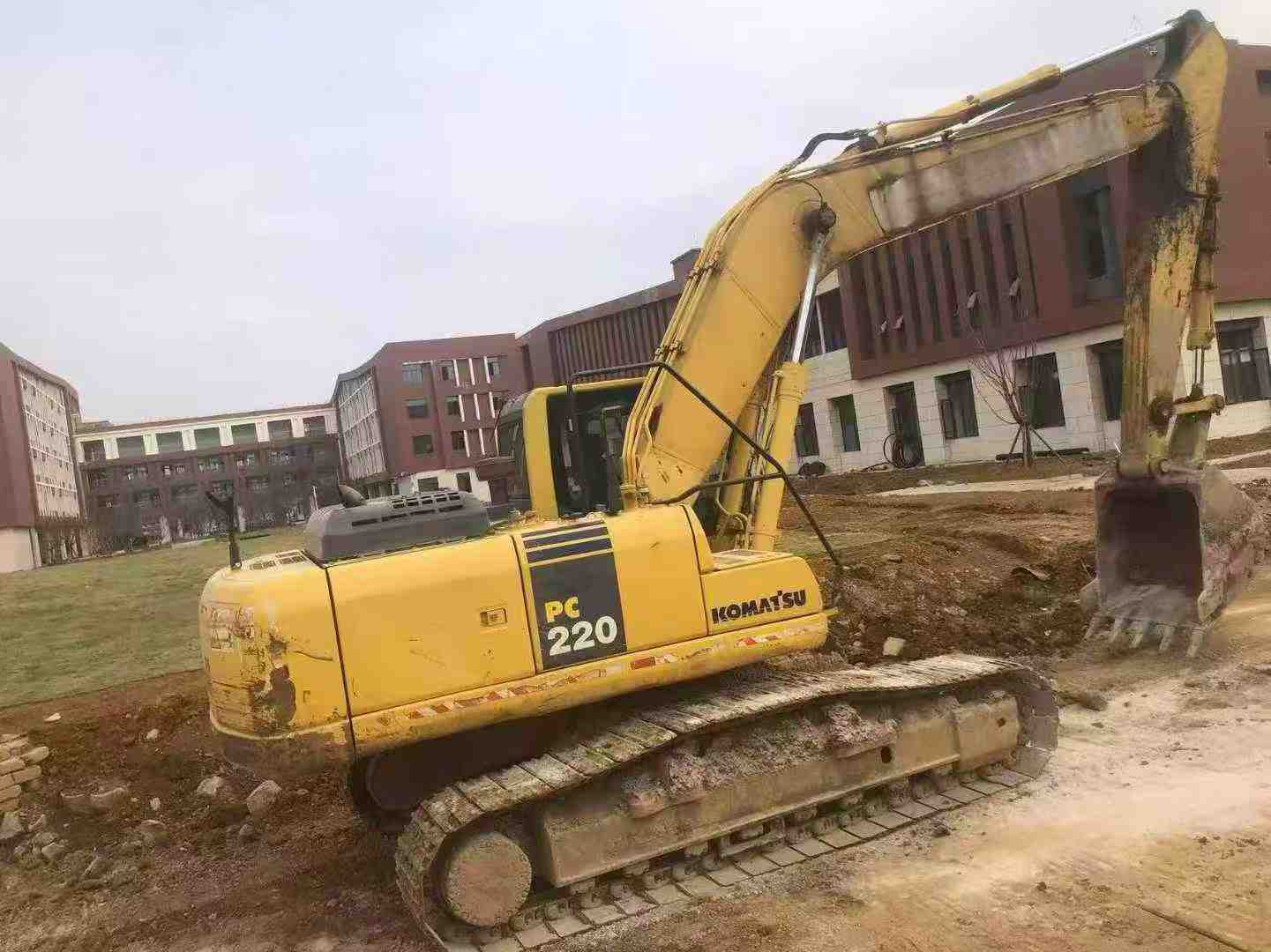 Used Komatsu PC220 Excavator 2019 Model / 2