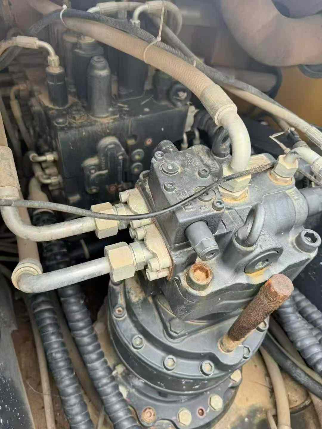 Used XCMG XE245GH Excavator 2020 Model / 4