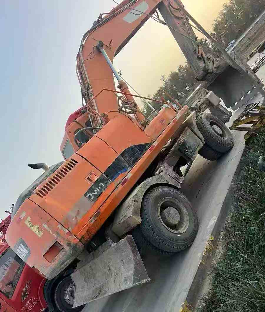 Used Doosan S210WV Excavator 2016 Model / 3