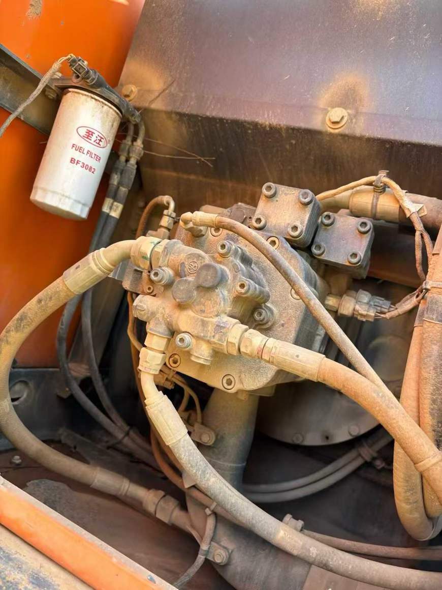 Used Doosan DH220 Excavator 2020 Model / 6