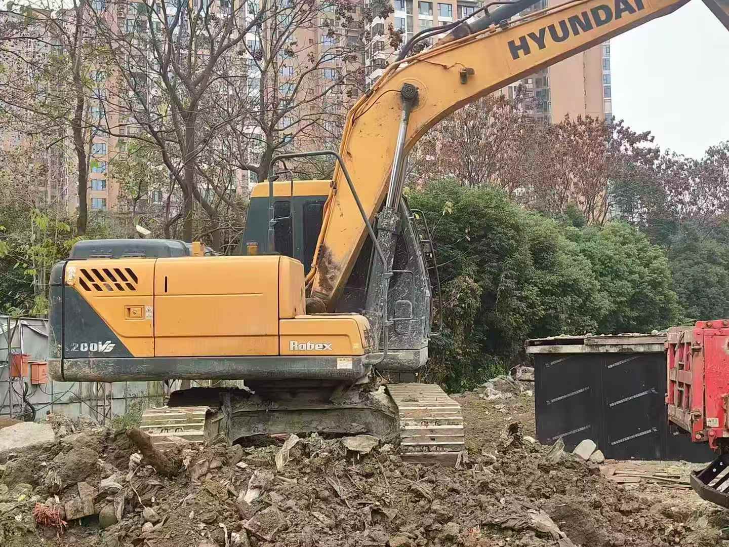 Used Hyundai R130VS Excavator 2018 Model / 2