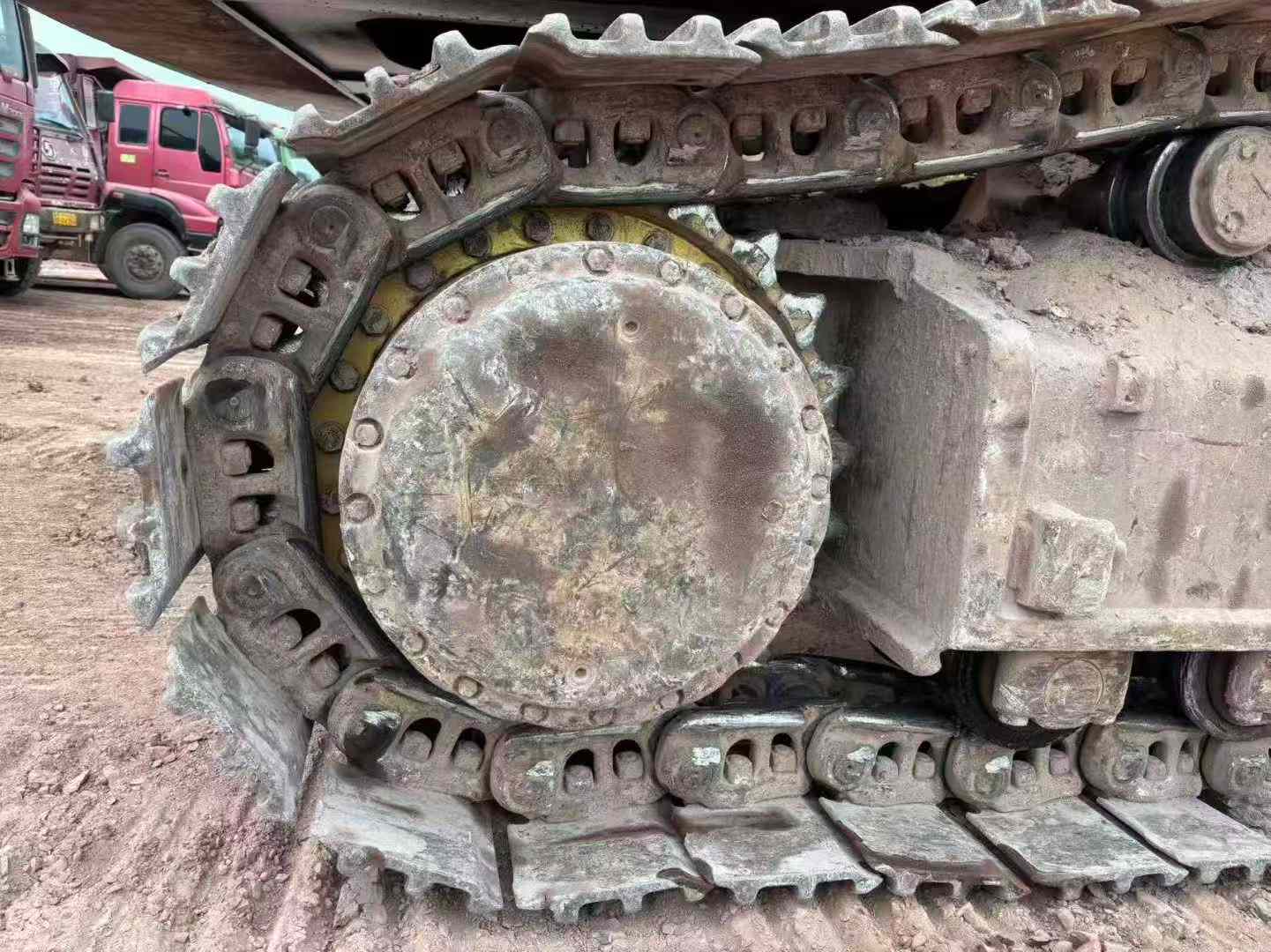 Used Hitachi ZX650 Excavator 2016 Model / 2