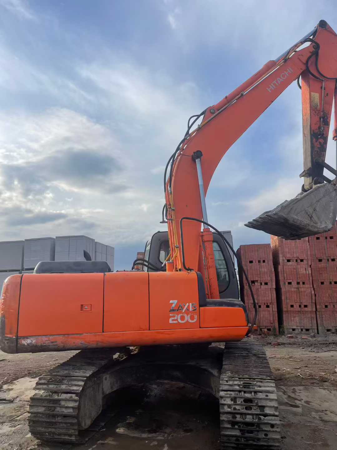 Used Hitachi ZAXIS200 Excavator 2016 Model / 9