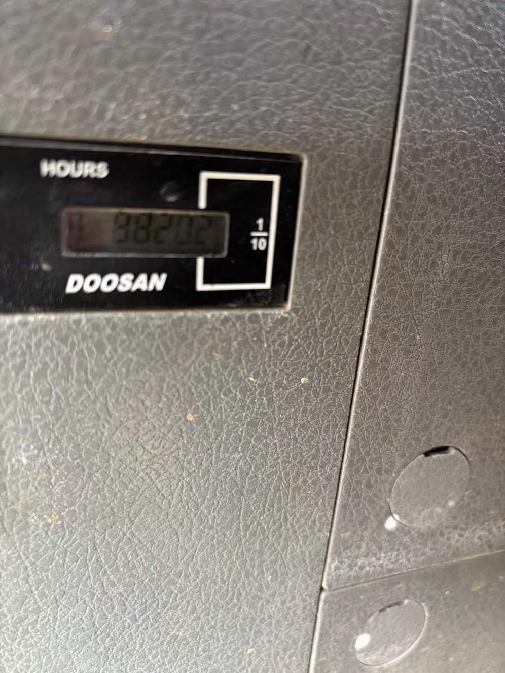 Used Doosan DH220 Excavator 2020 Model / 9