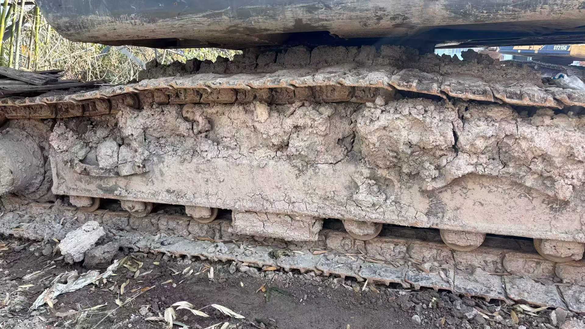 Used Hitachi ZX200-3G Excavator 2010 Model / 3