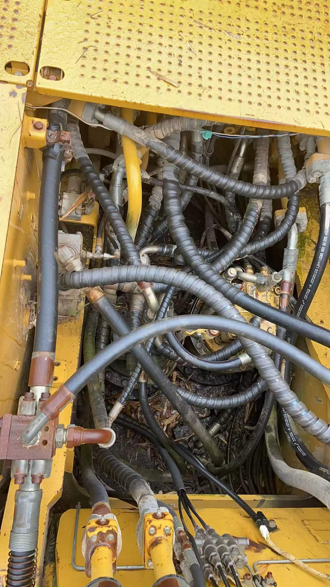 Used Caterpillar 349E Excavator 2016 Model / 7