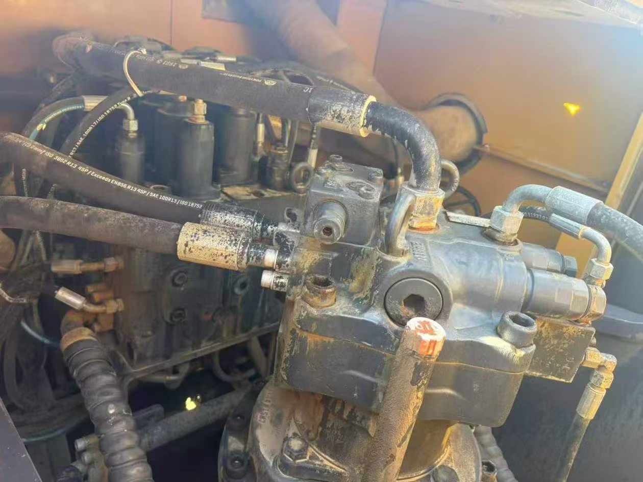 Used XCMG XE215 Excavator 2020 Model / 7