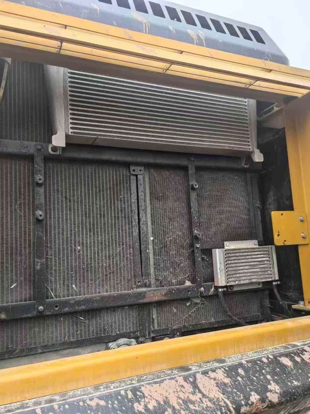 Used Komatsu PW220-7 Excavator 2016 Model / 3