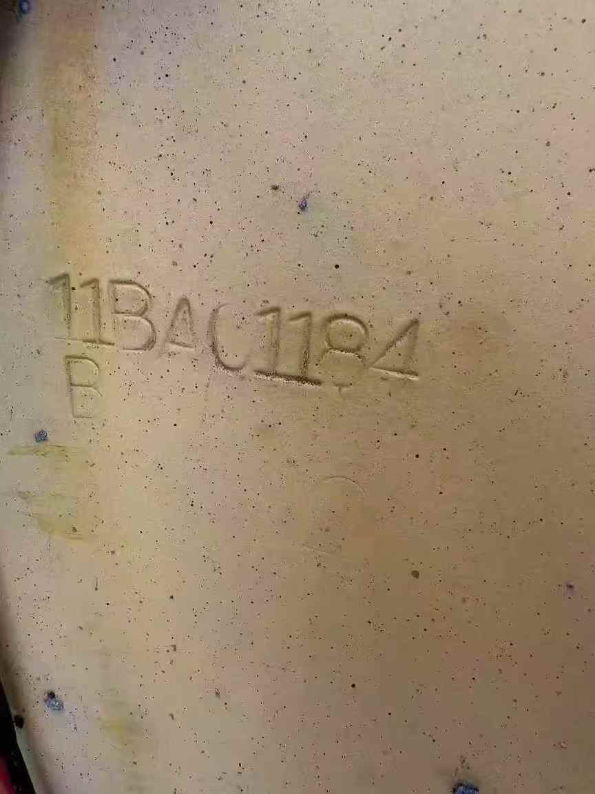 Used Komatsu PC200-8 Excavator 2011 Model / 7