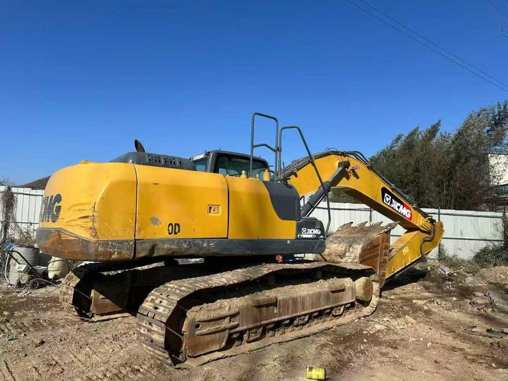 Buy XCMG XE305D Used Excavator / 1