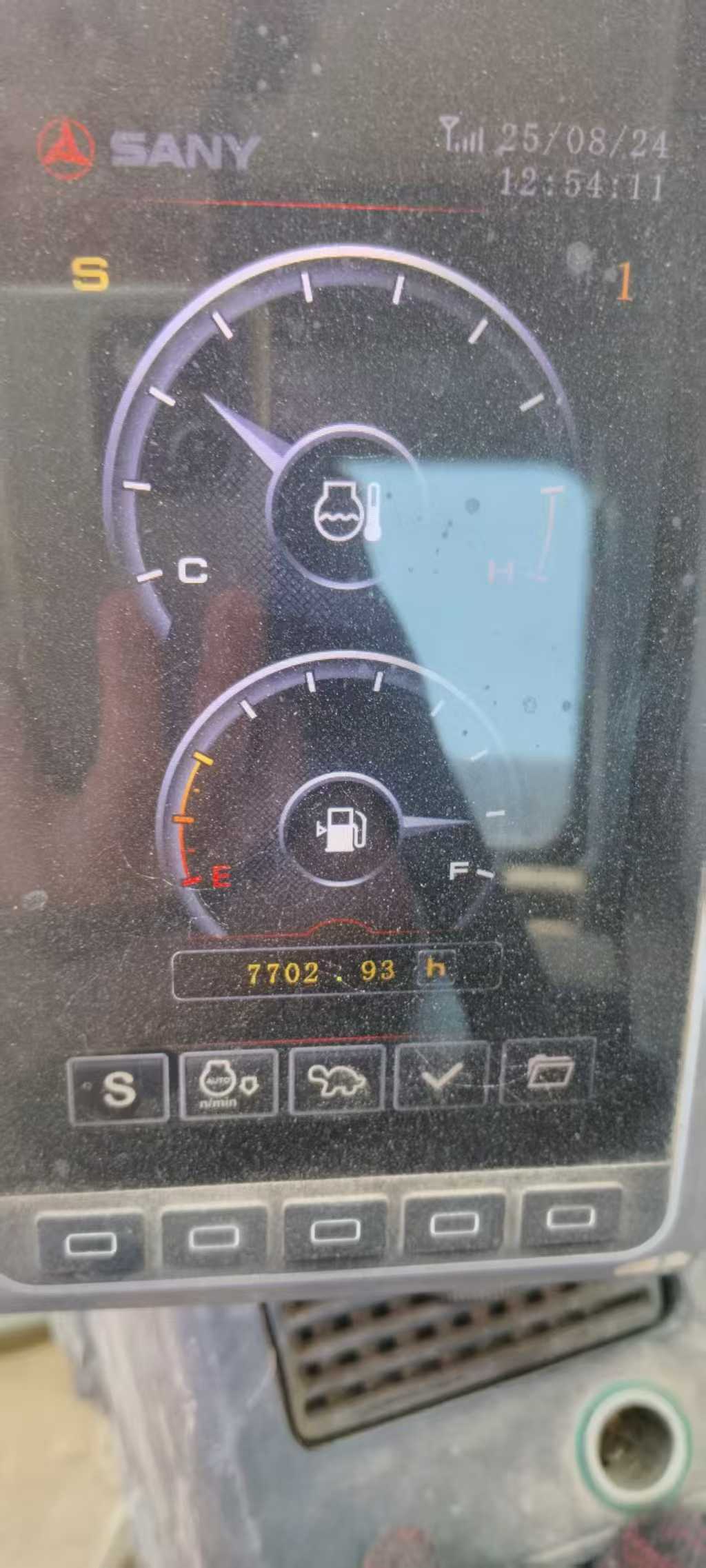 Used Sany SY205H Excavator 2020 Model / 8