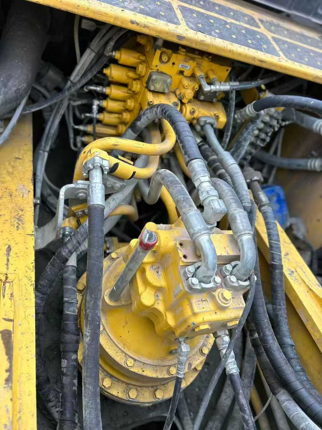 Used Komatsu PC300 Excavator 2021 Model / 5