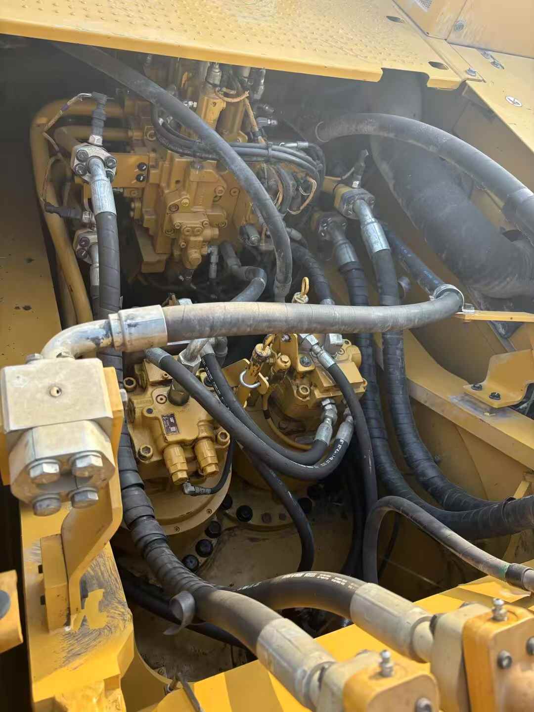 Used Caterpillar CAT355  Excavator 2024 Model / 6