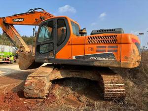 Buy 斗山 DH220 Used Excavator Used 斗山 DH220 Excavator 2020 Model