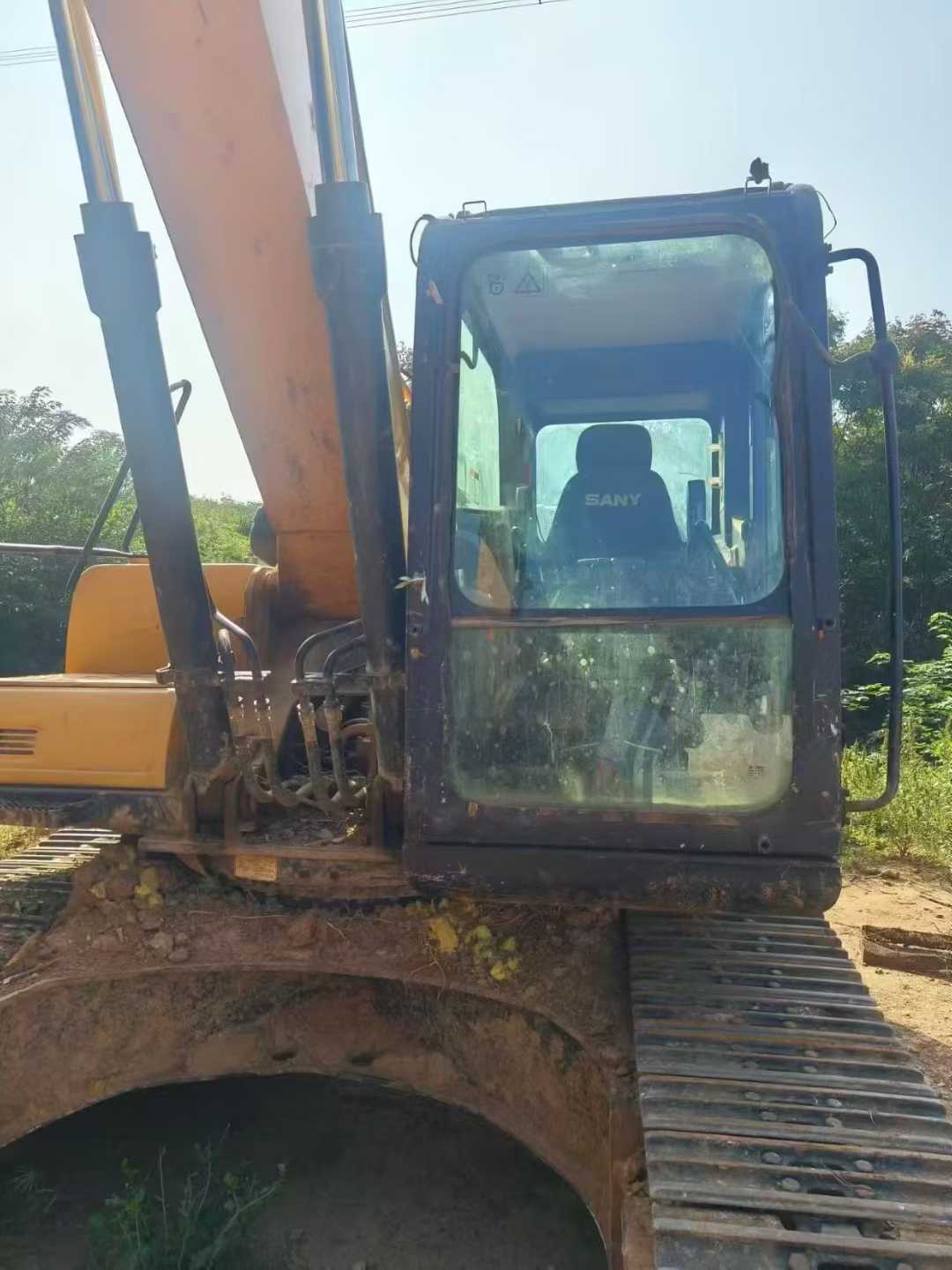 Used Sany SY215W Excavator 2018 Model / 3