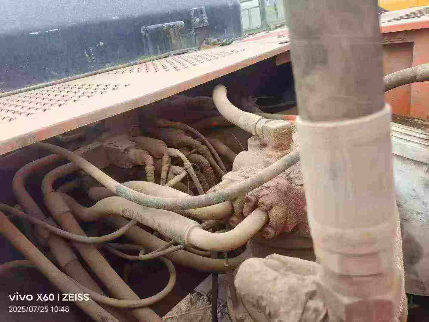 Used Doosan DH70 Excavator 2011 Model / 6