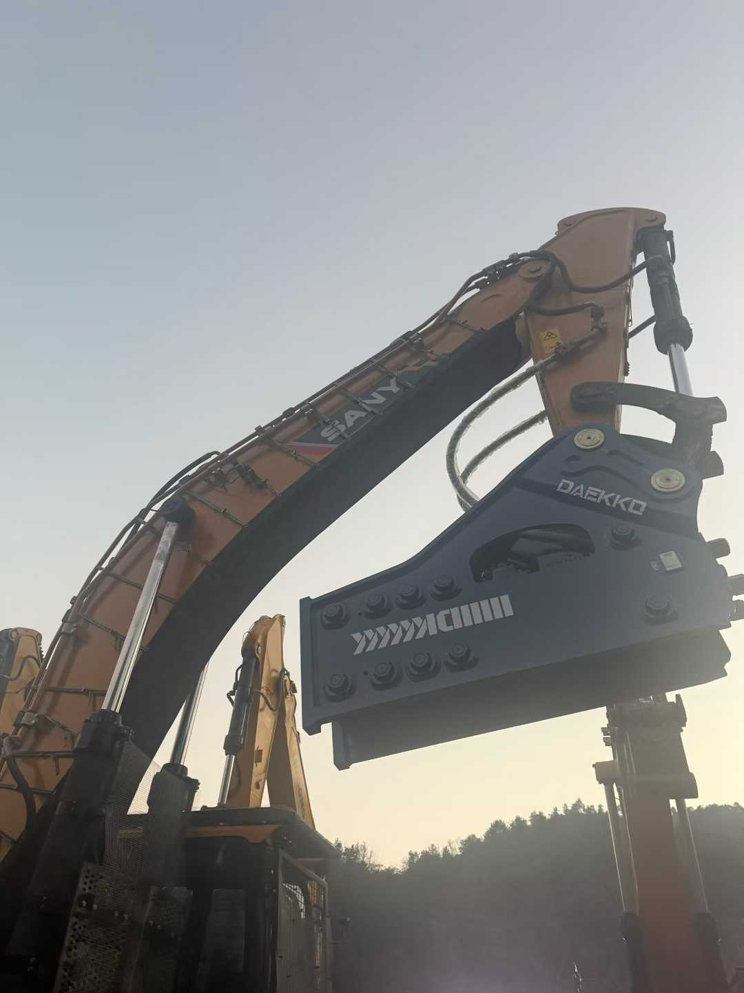 Used Sany SY650HB Excavator 2022 Model / 8