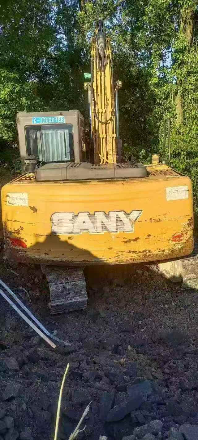 Used Sany SY135 Excavator 2015 Model / 5