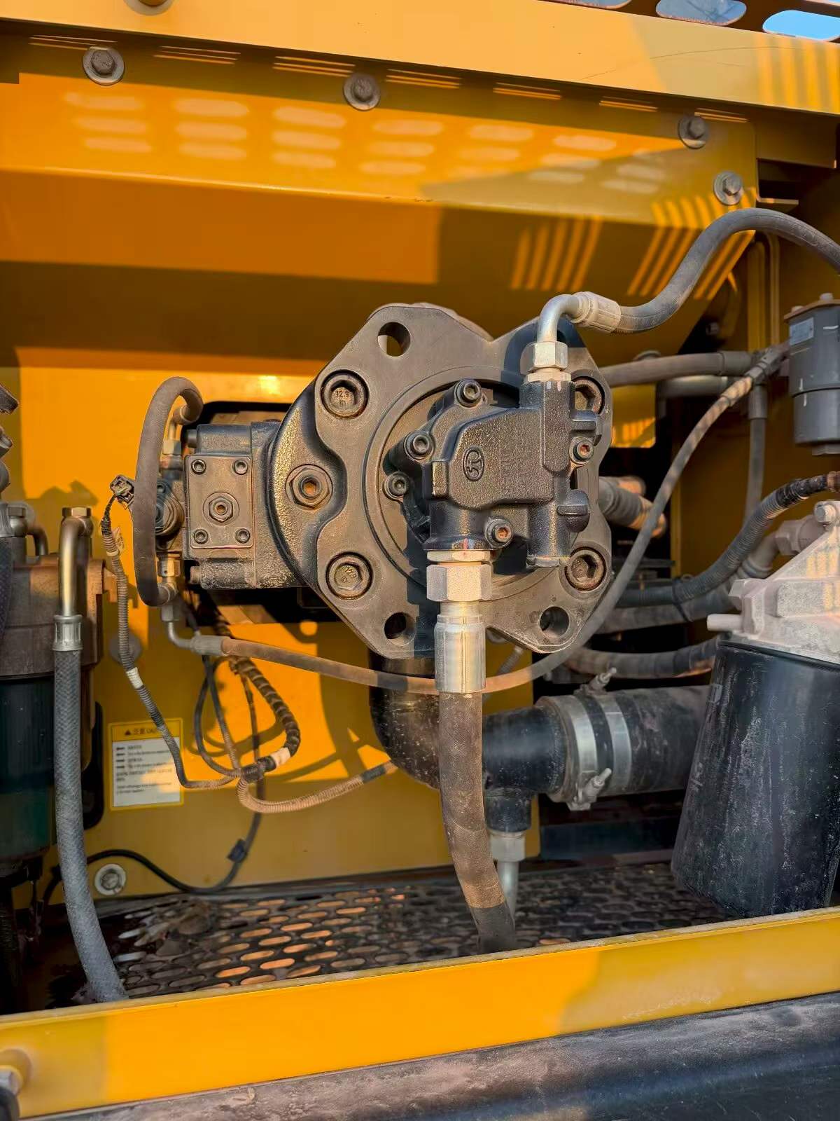 Used Sany SY200H Excavator 2021 Model / 6