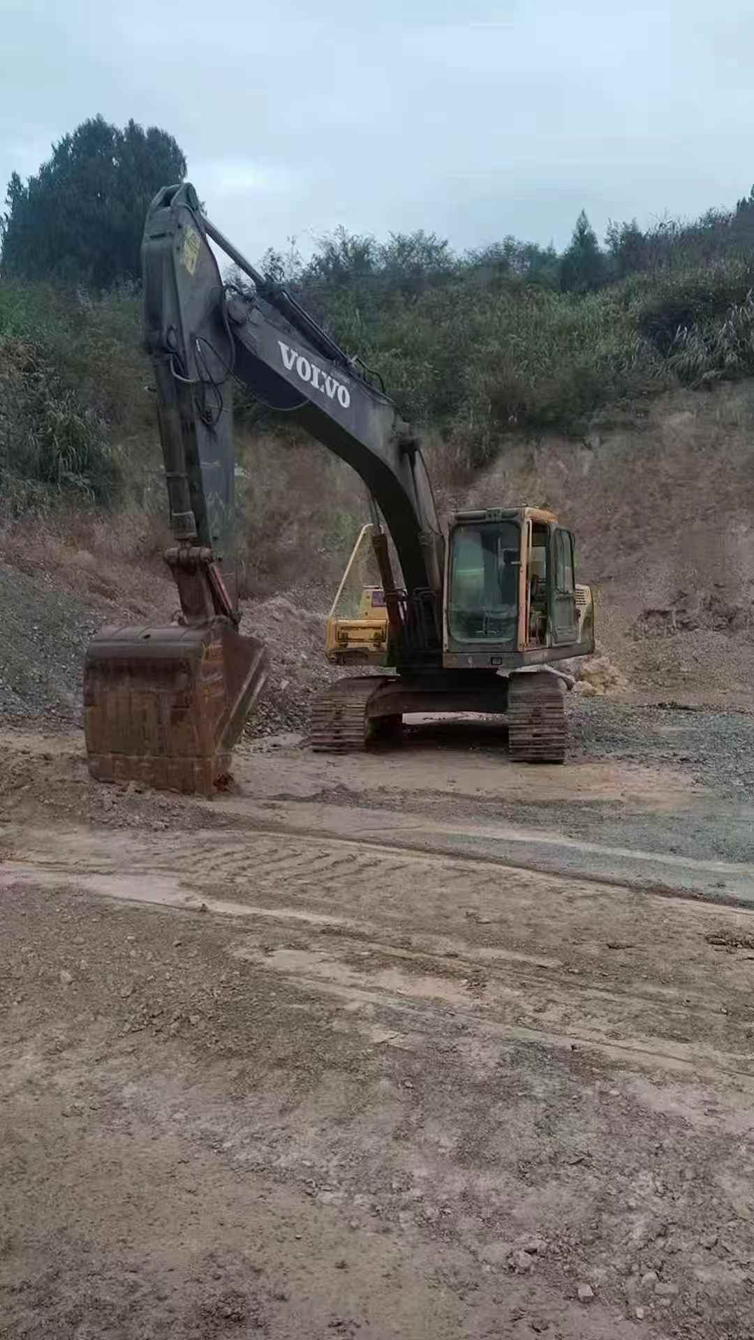 Used Volvo EW200B Excavator 2016 Model / 2