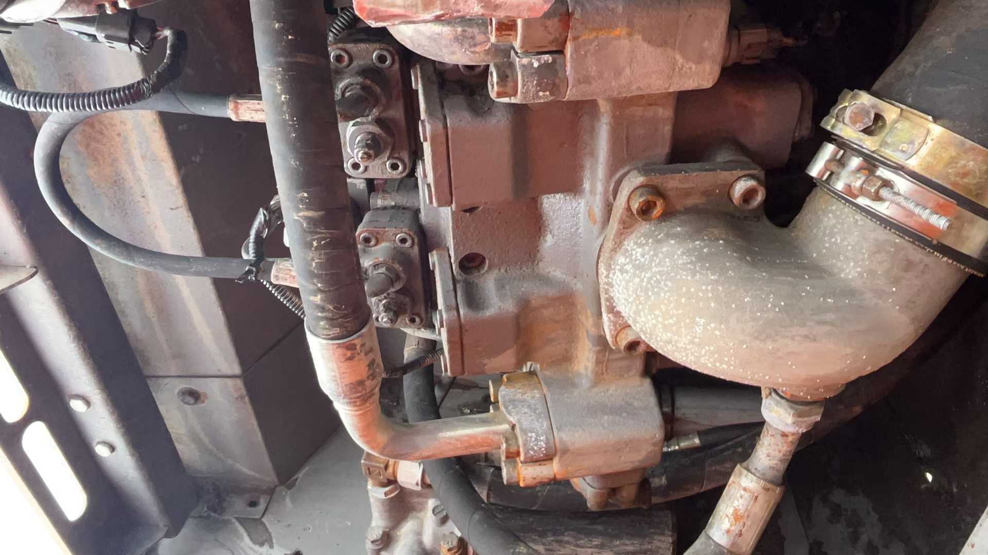 Used Hitachi ZAXIS200 Excavator 2016 Model / 2