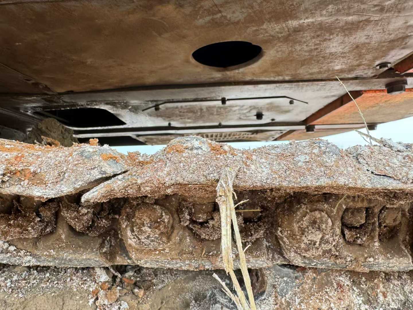 Used Hitachi ZX210-3G Excavator 2014 Model / 7