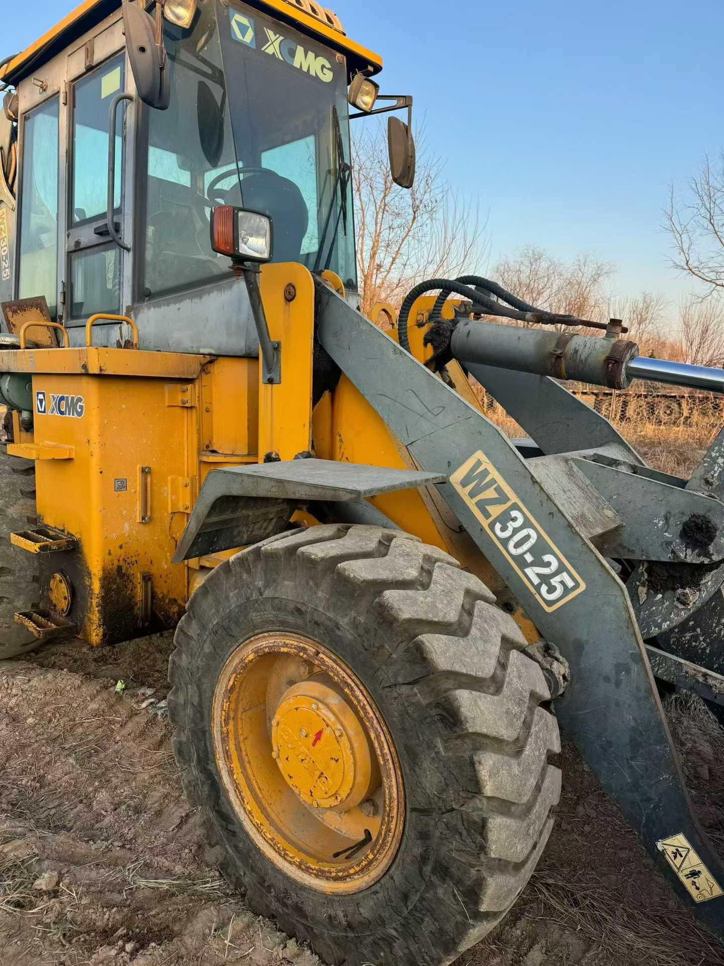 Used XCMG ZL30E Excavator 2016 Model / 2