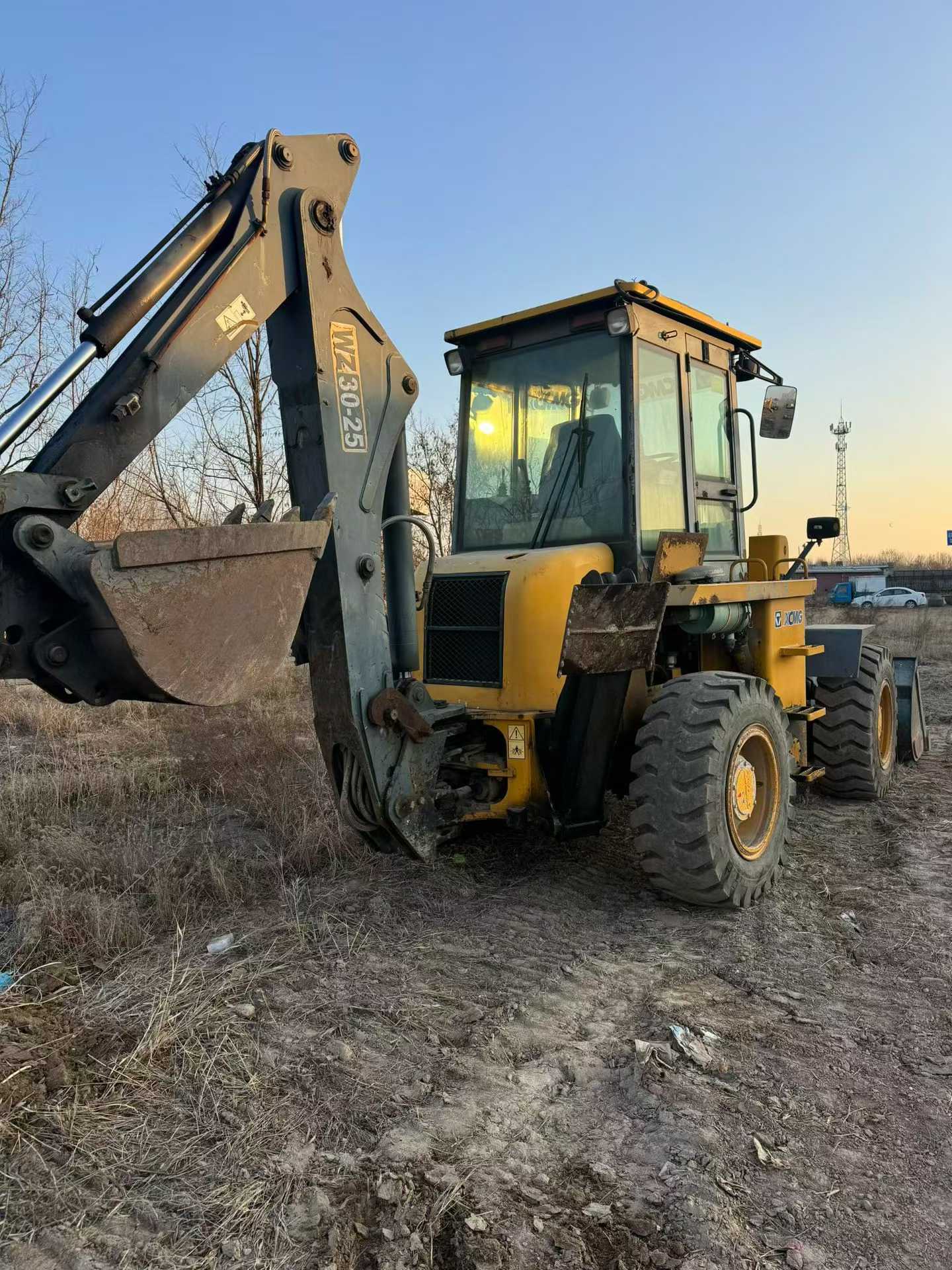 Used XCMG ZL30E Excavator 2016 Model / 3