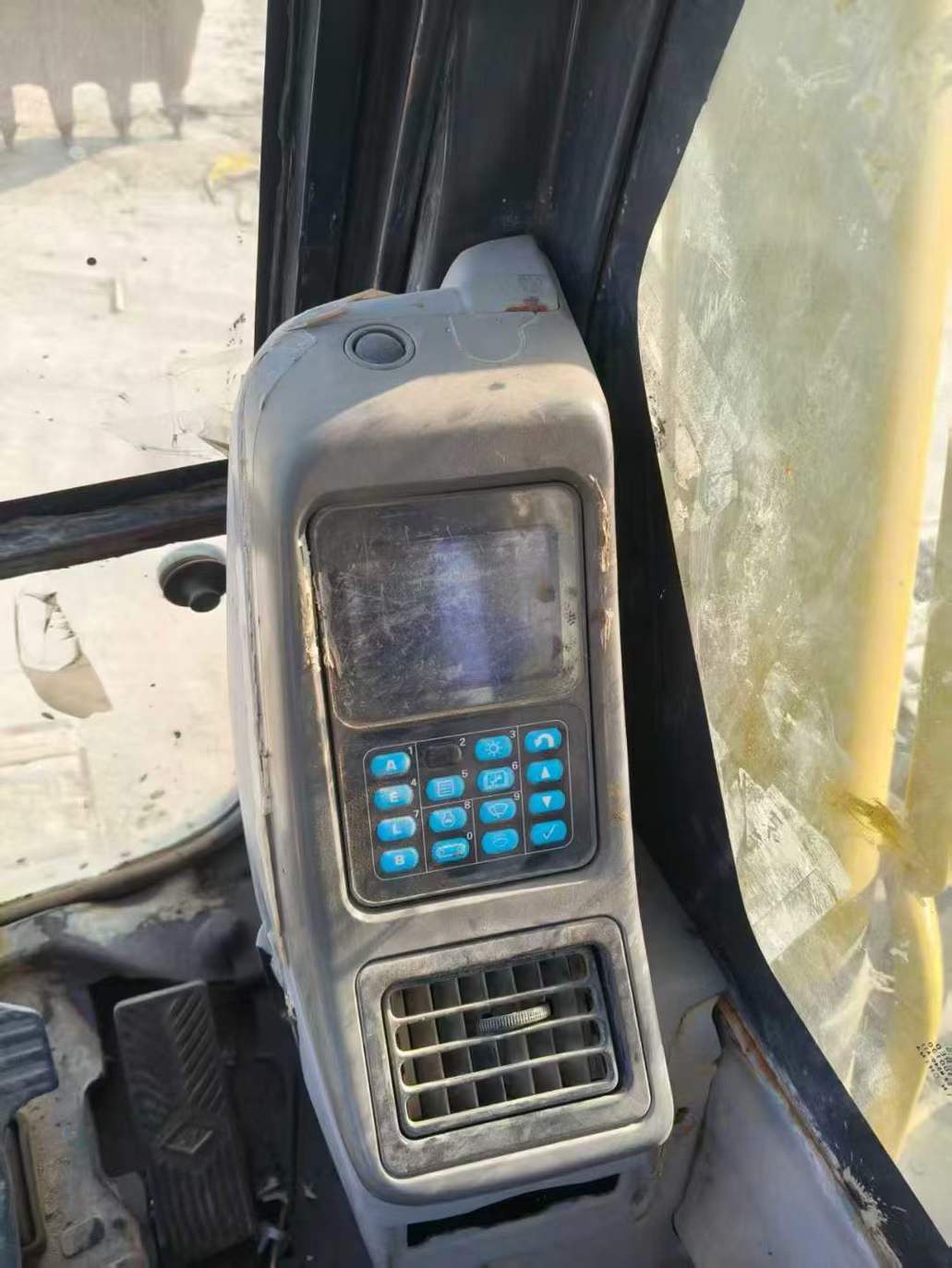 Used Komatsu PW200-7 Excavator 2016 Model / 9