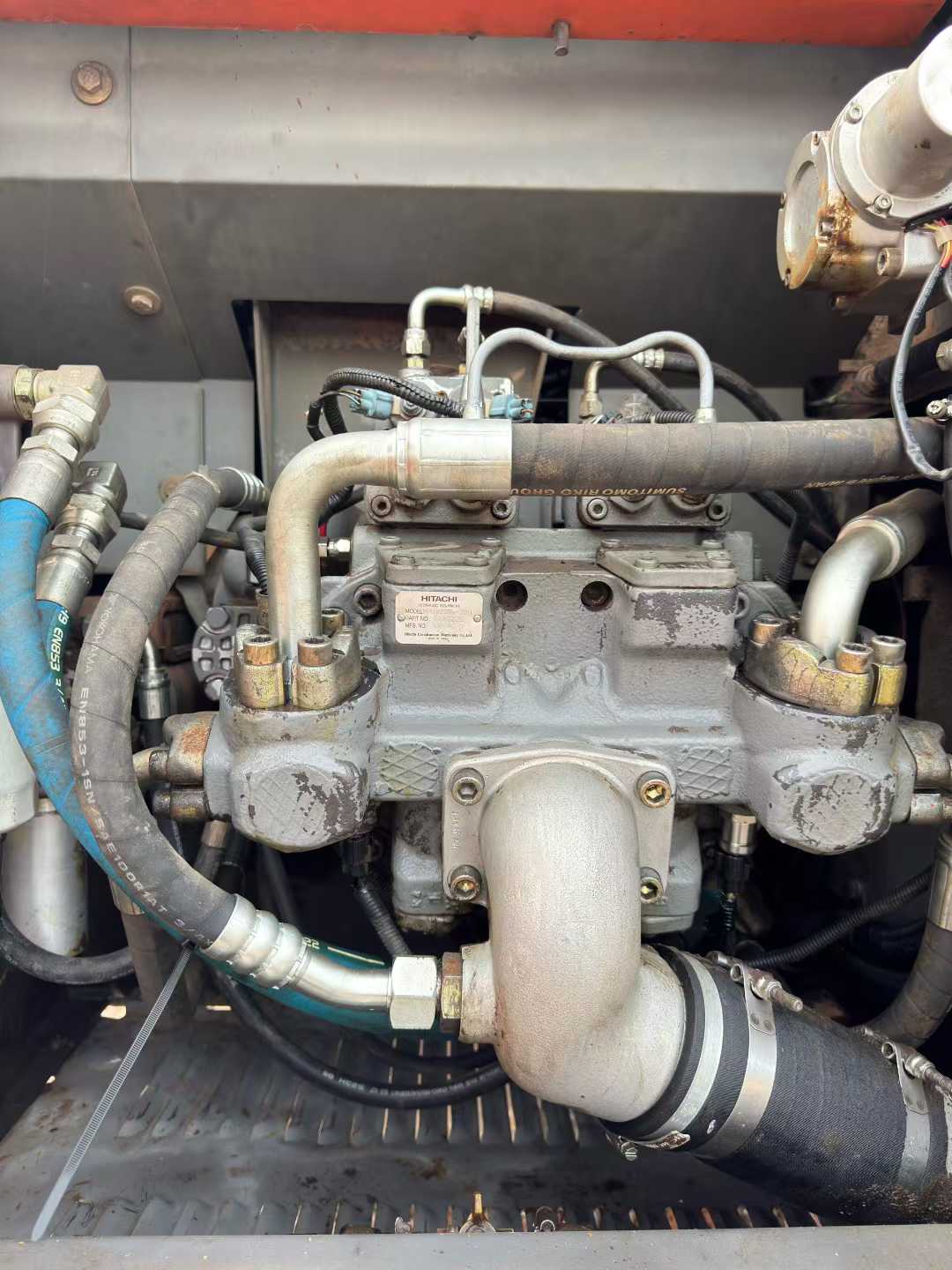 Used Hitachi ZX210-3G Excavator 2014 Model / 8