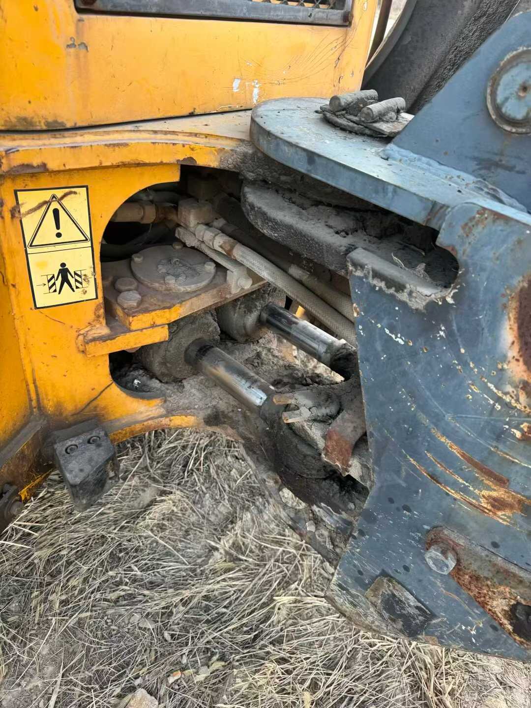 Used XCMG ZL30E Excavator 2016 Model / 7