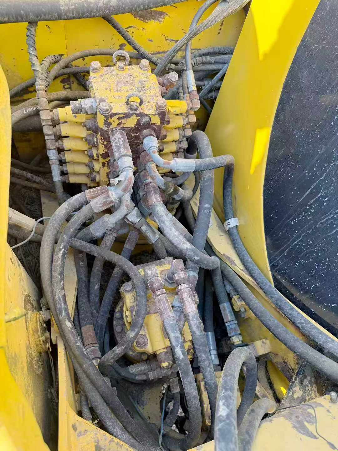 Used Komatsu PC60-7C Excavator 2016 Model / 9