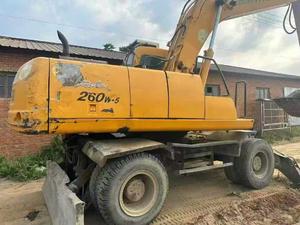 Buy 现代 R210WVS Used Excavator Used 现代 R210WVS Excavator 2016 Model