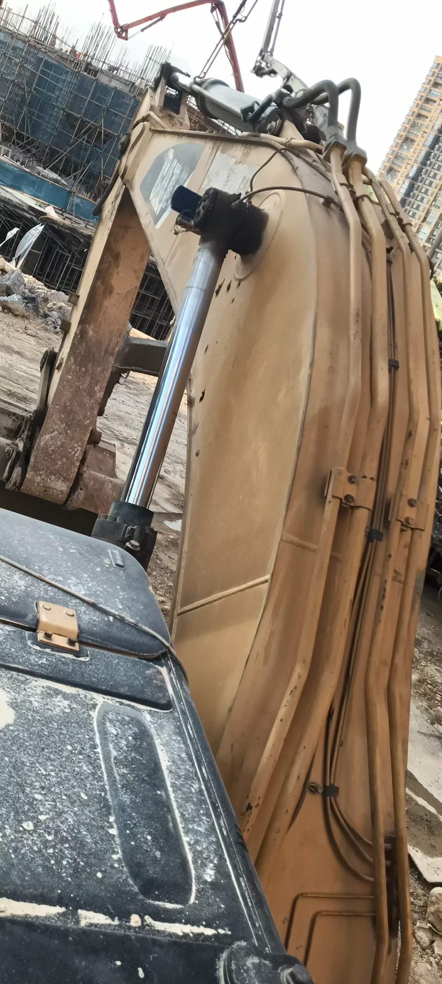 Used Caterpillar 329EL Excavator 2010 Model / 6