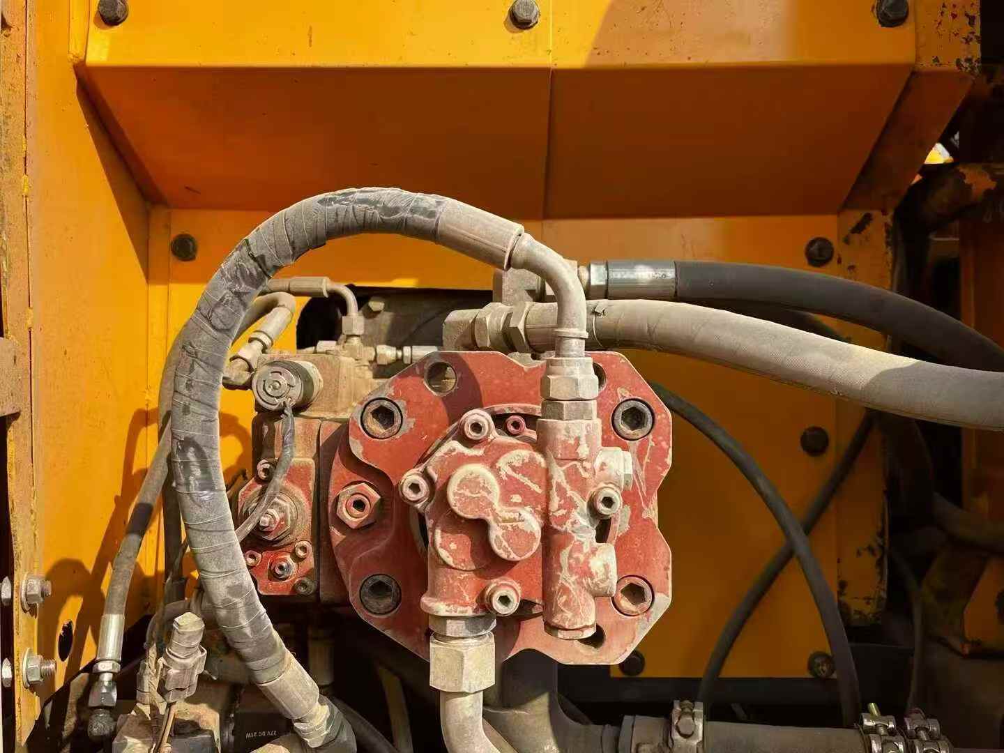 Used Hyundai R150-7 Excavator 2013 Model / 6