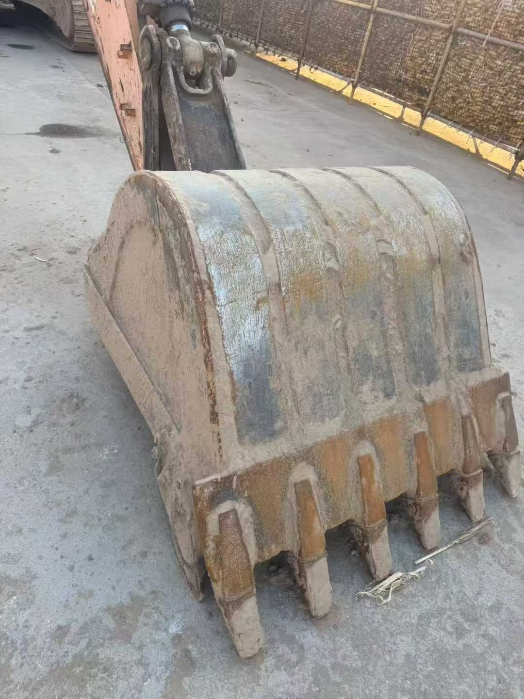 Used Sany SY235H Excavator 2013 Model / 3