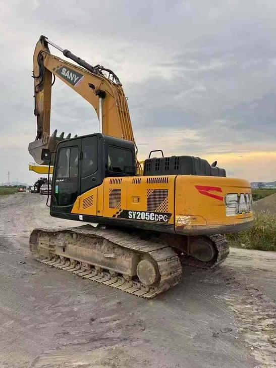 Buy Sany SY205H Used Excavator / 1