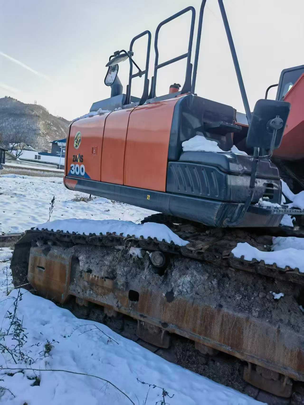 Used Hitachi ZX70 Excavator 2023 Model / 4