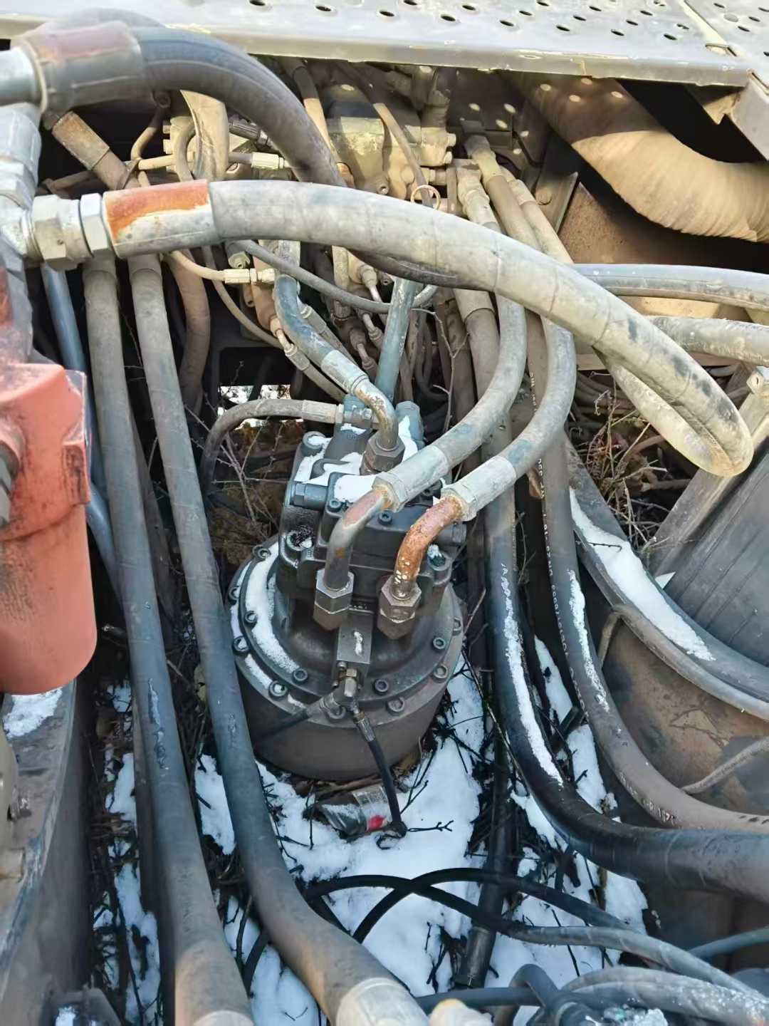 Used Volvo EC200 Excavator 2019 Model / 3