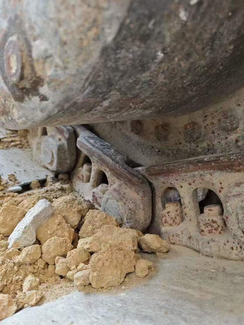 Used Kobelco SK210 Excavator 2012 Model / 8