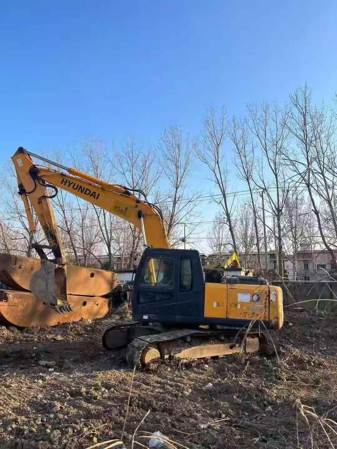 Used Hyundai R215VSN Excavator 2011 Model