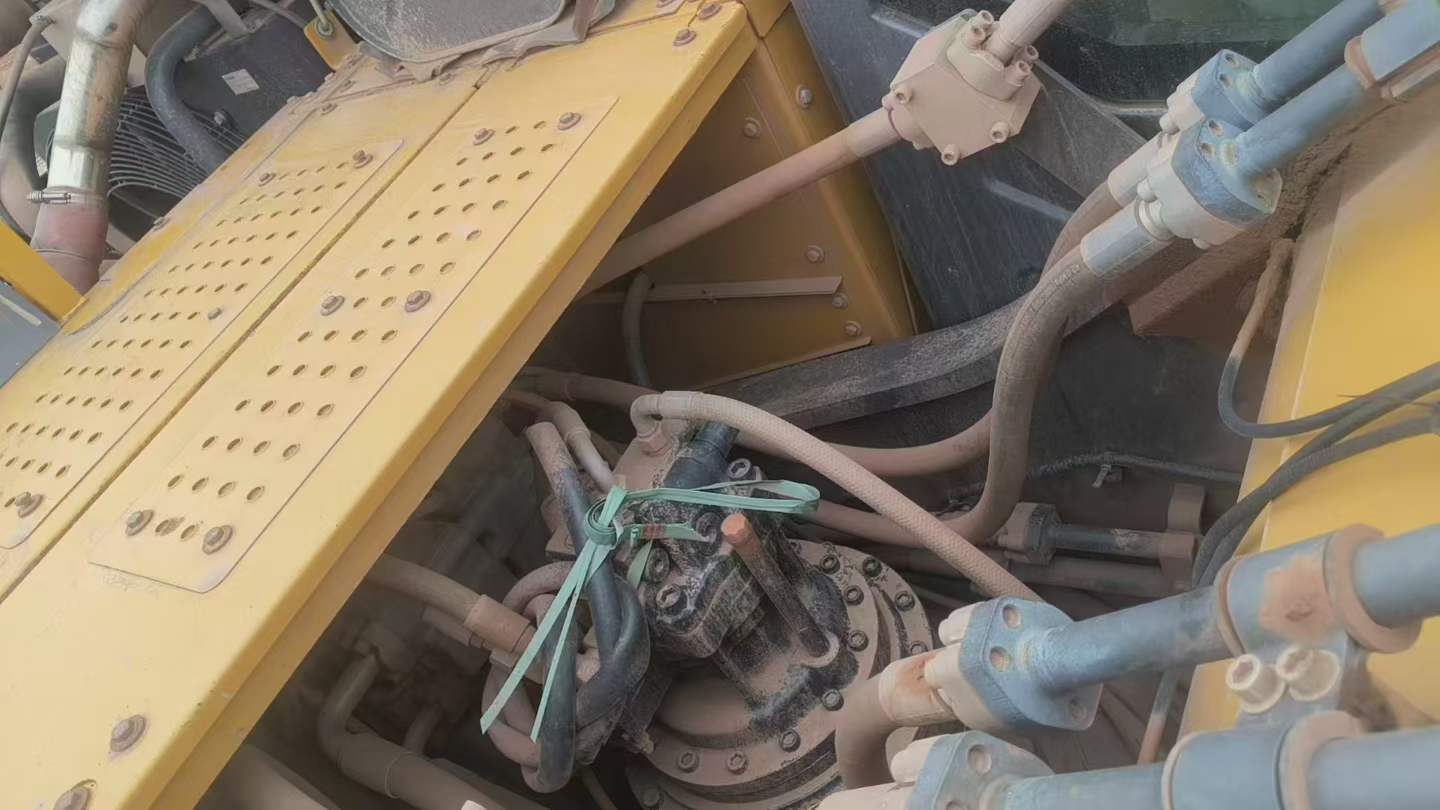 Used XCMG XE335GK Excavator 2021 Model / 3