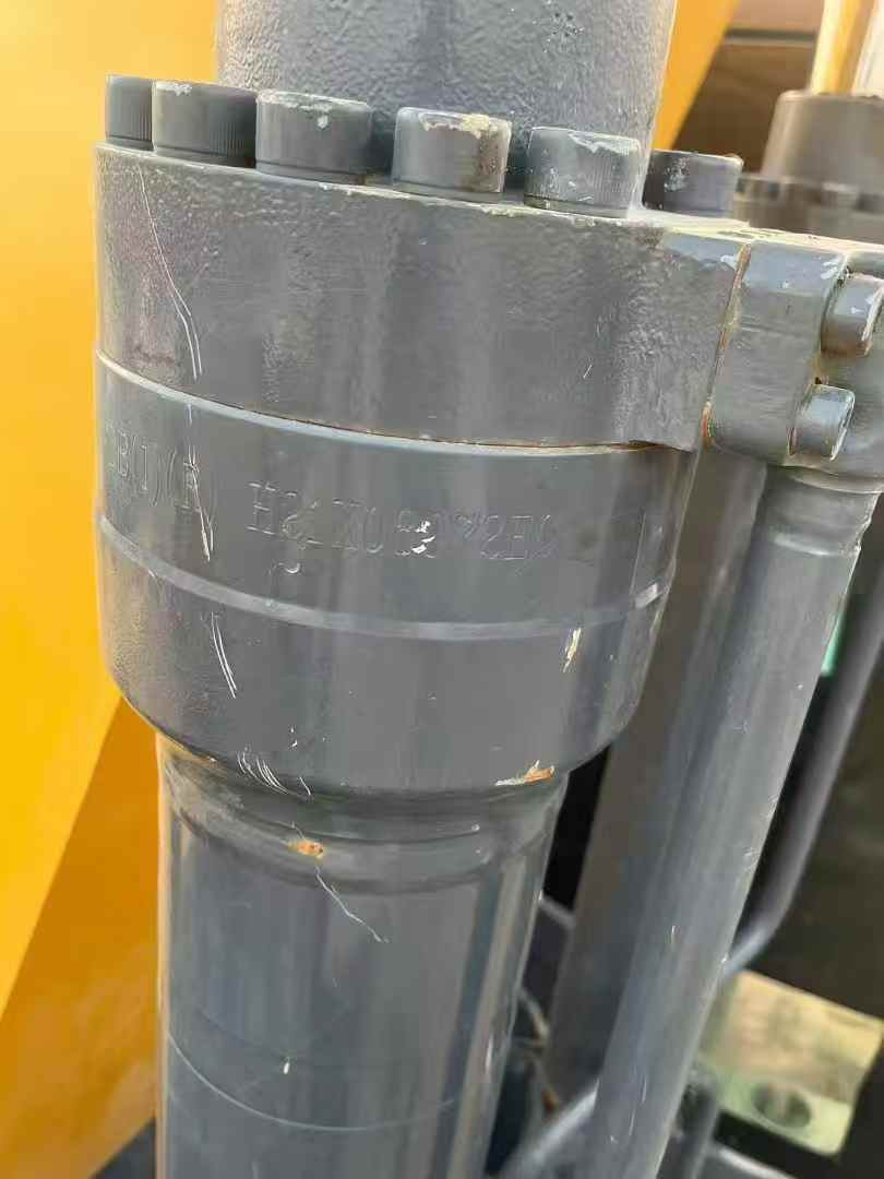 Used XCMG LW200 Excavator 2022 Model / 4